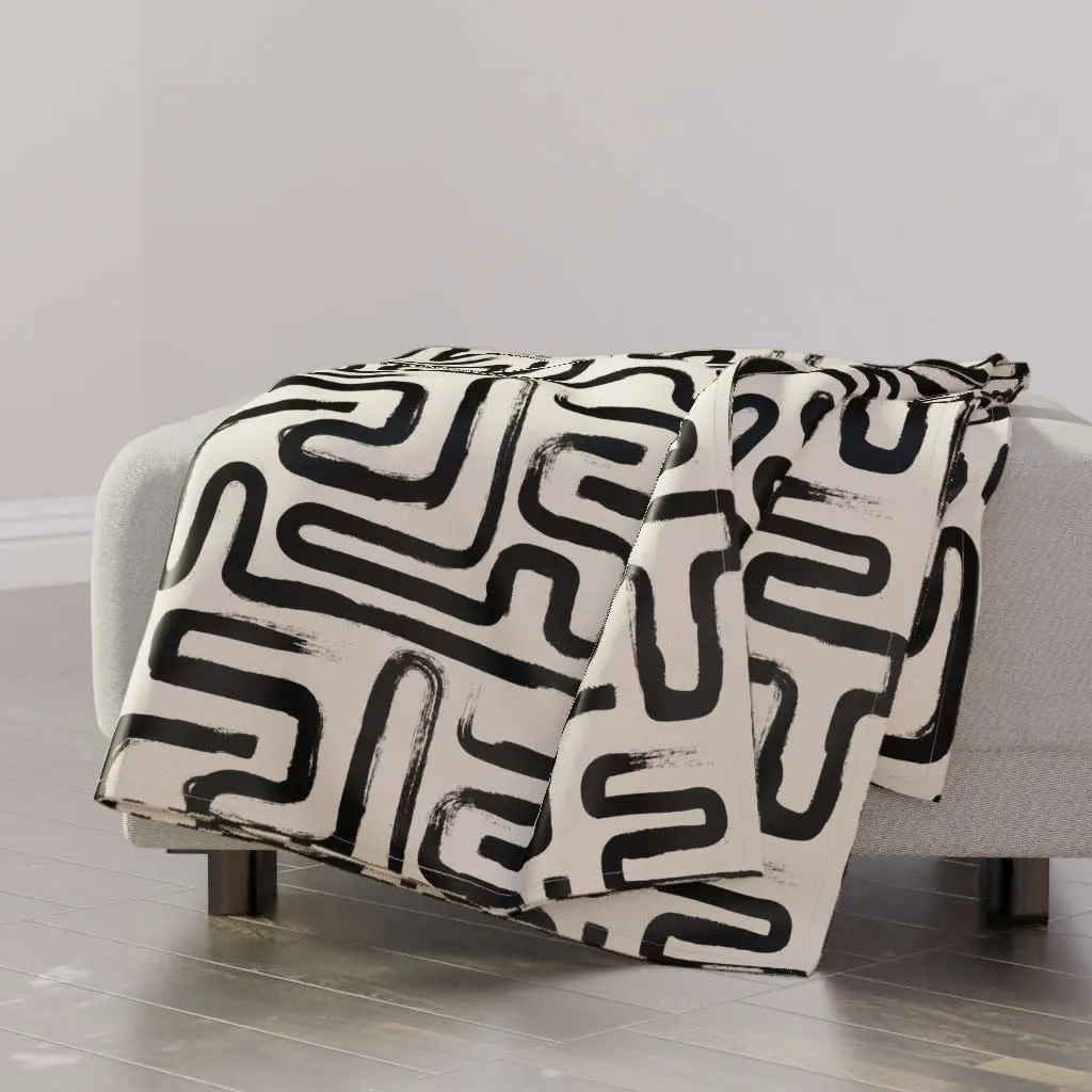 Modern black lines throw blanket